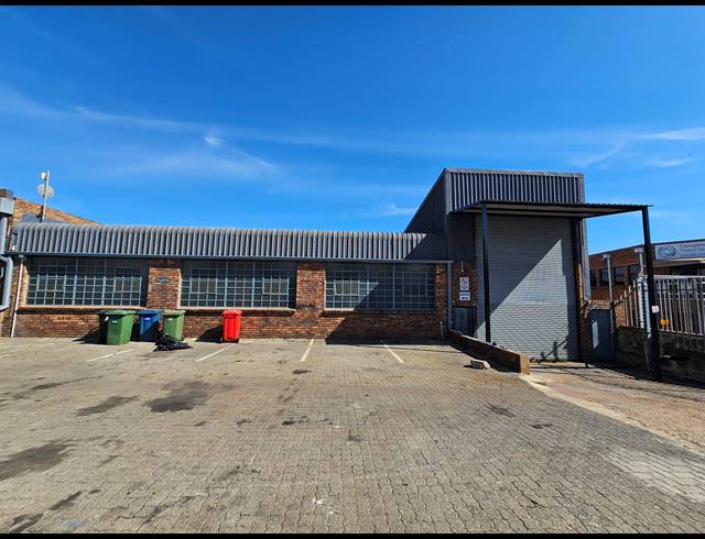 837M² WAREHOUSE FOR SALE IN TUNNEY